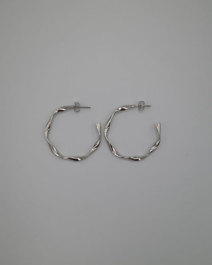 twist hoop pierce