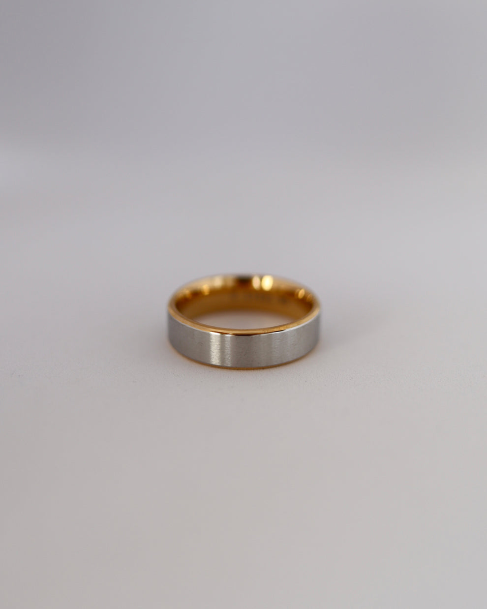 gold outline stainless ring（stainless steel）