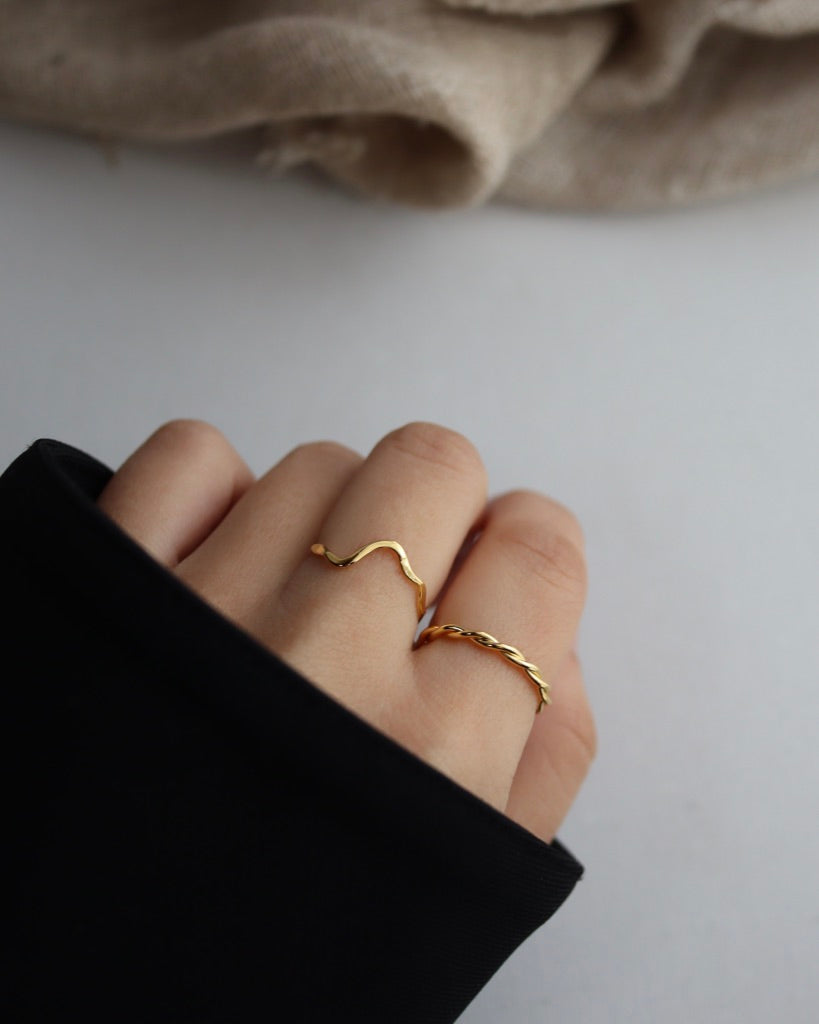 shiny twist ring