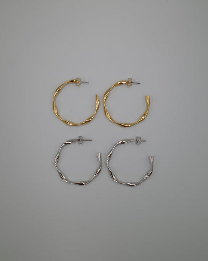 twist hoop pierce