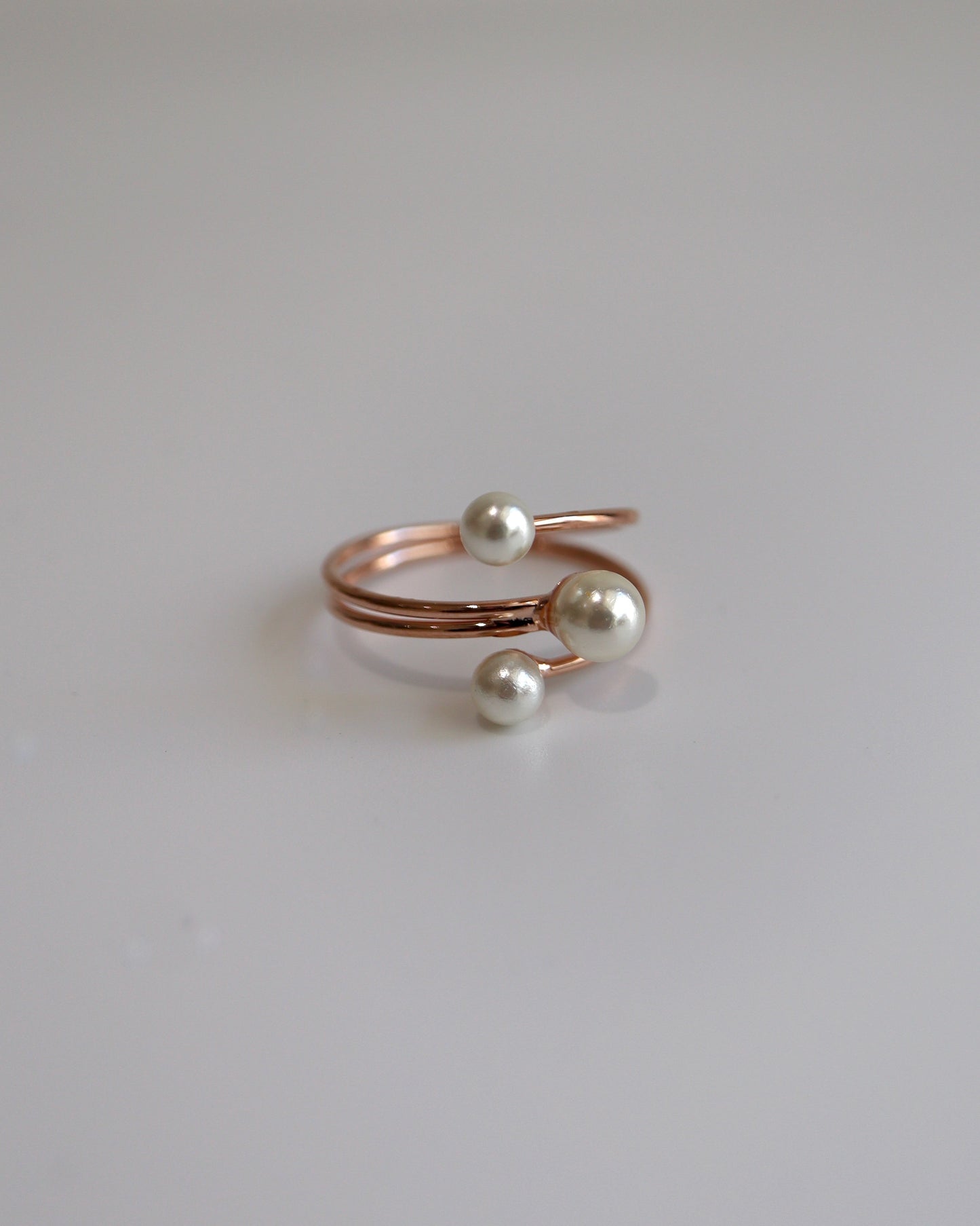 triplet pearl ring