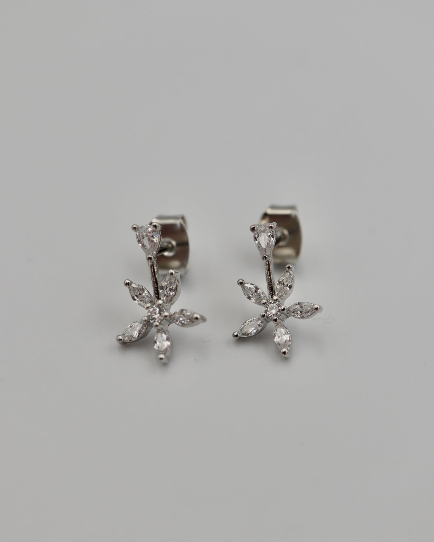 zir fleur pierce & earring