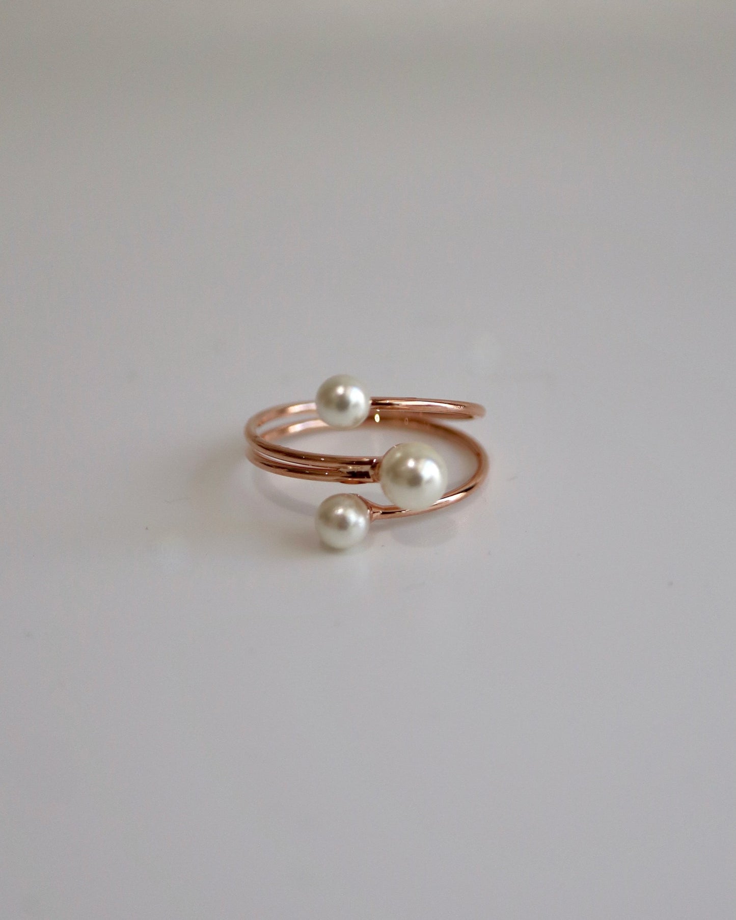 triplet pearl ring