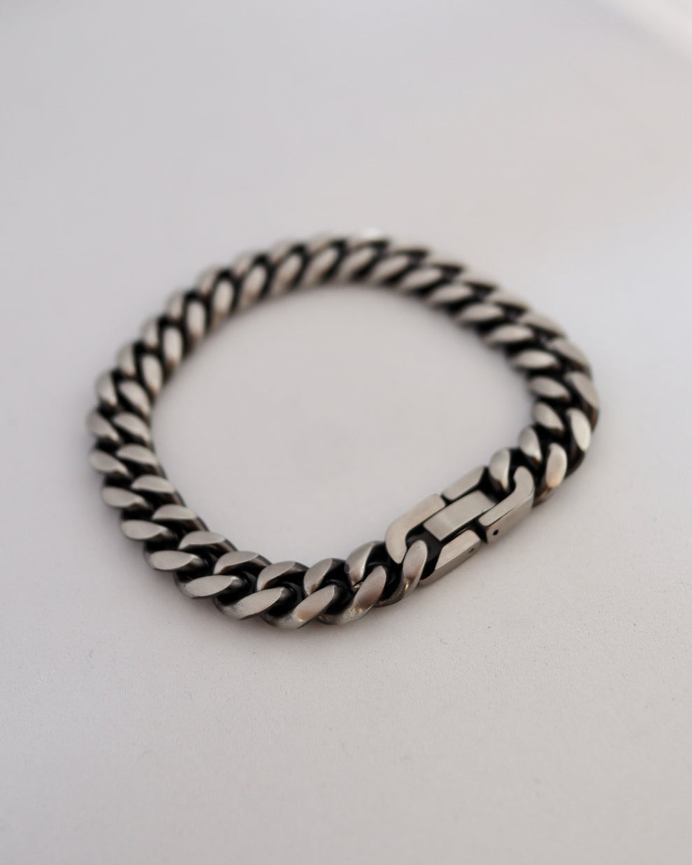 knitting thick stainless bracelet（stainless steel）