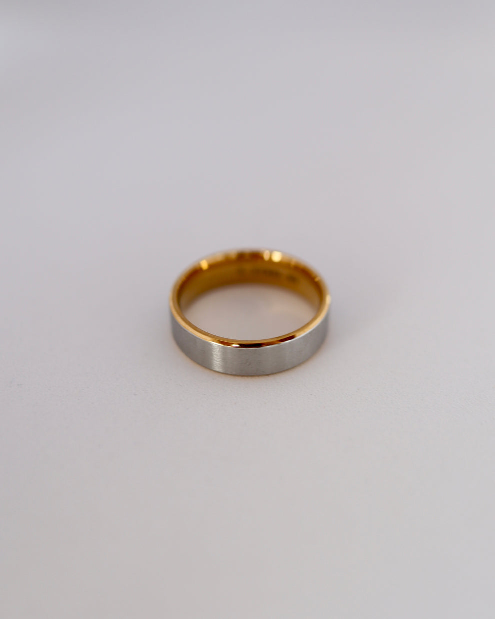 gold outline stainless ring（stainless steel）