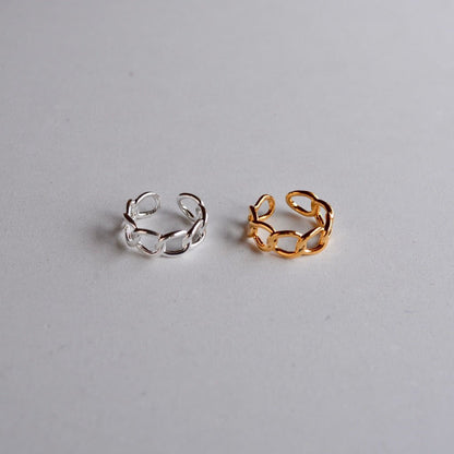 gaudy chain ring