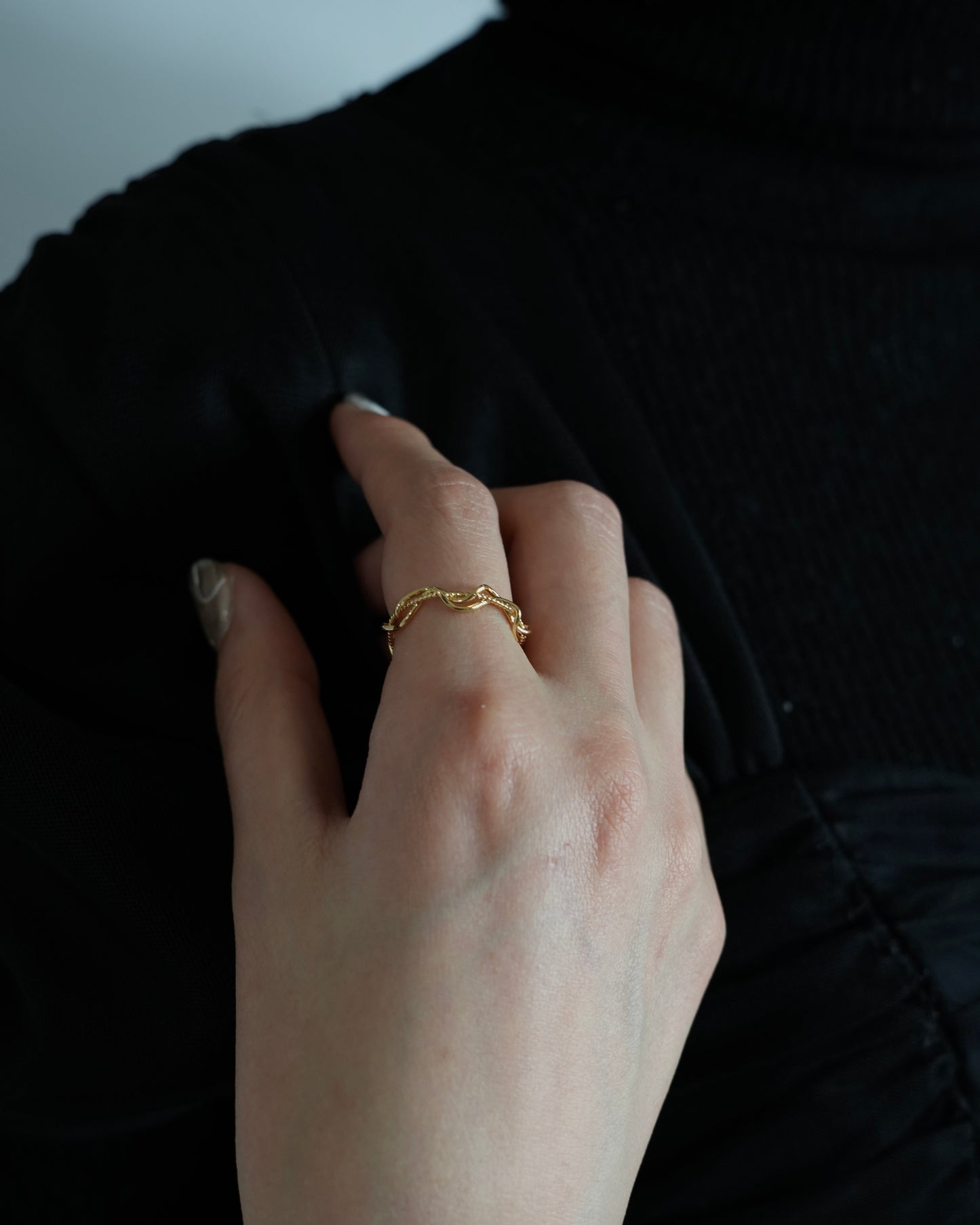 twist grace ring