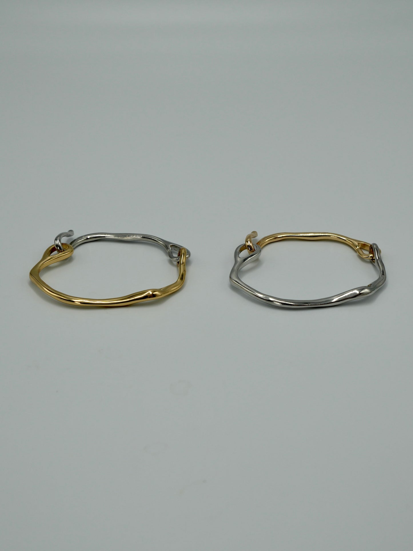 unique hook bangle