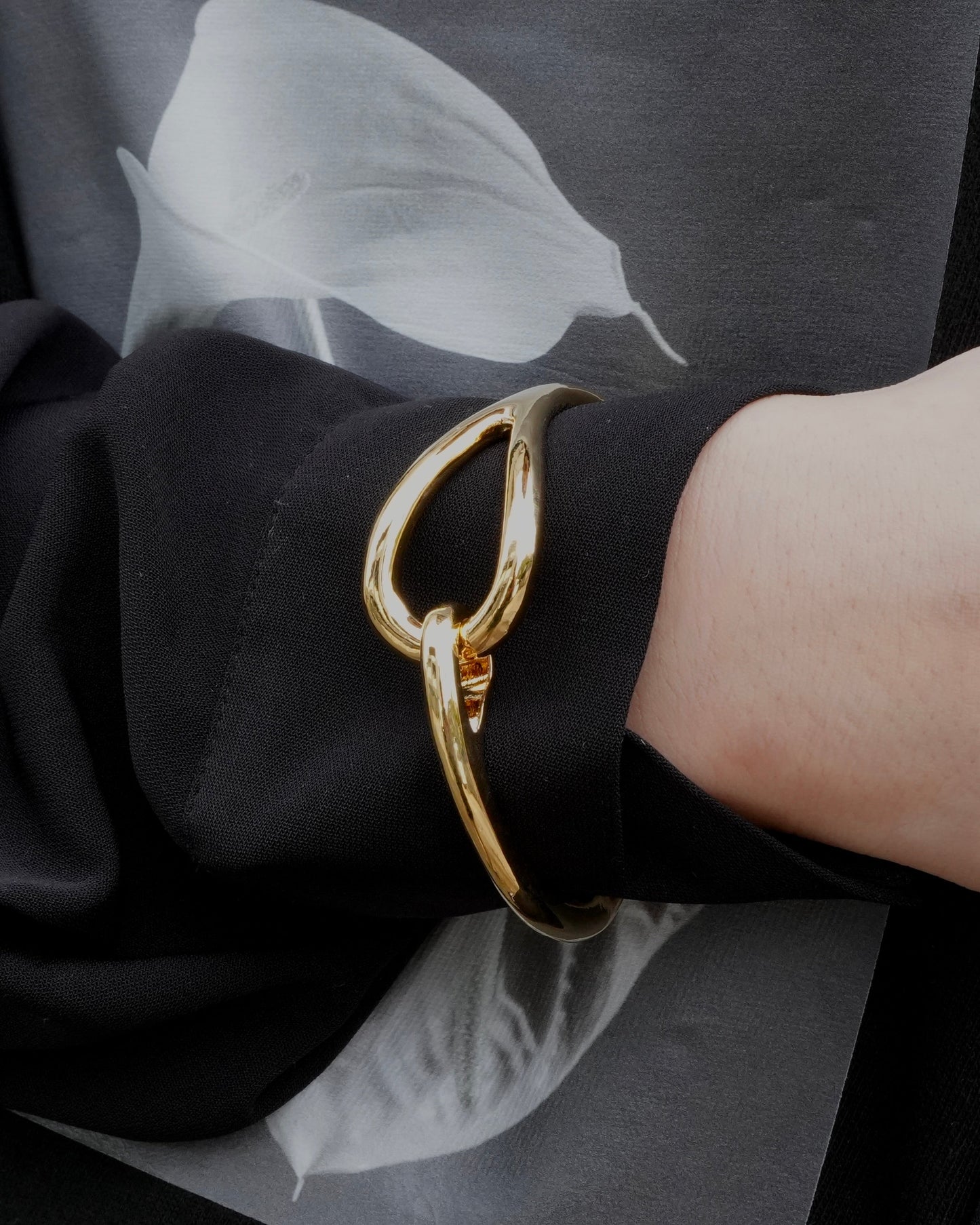 huge knot bangle