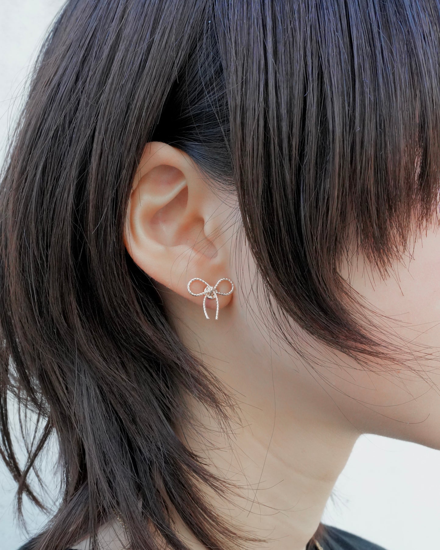 magnet ribbon earring