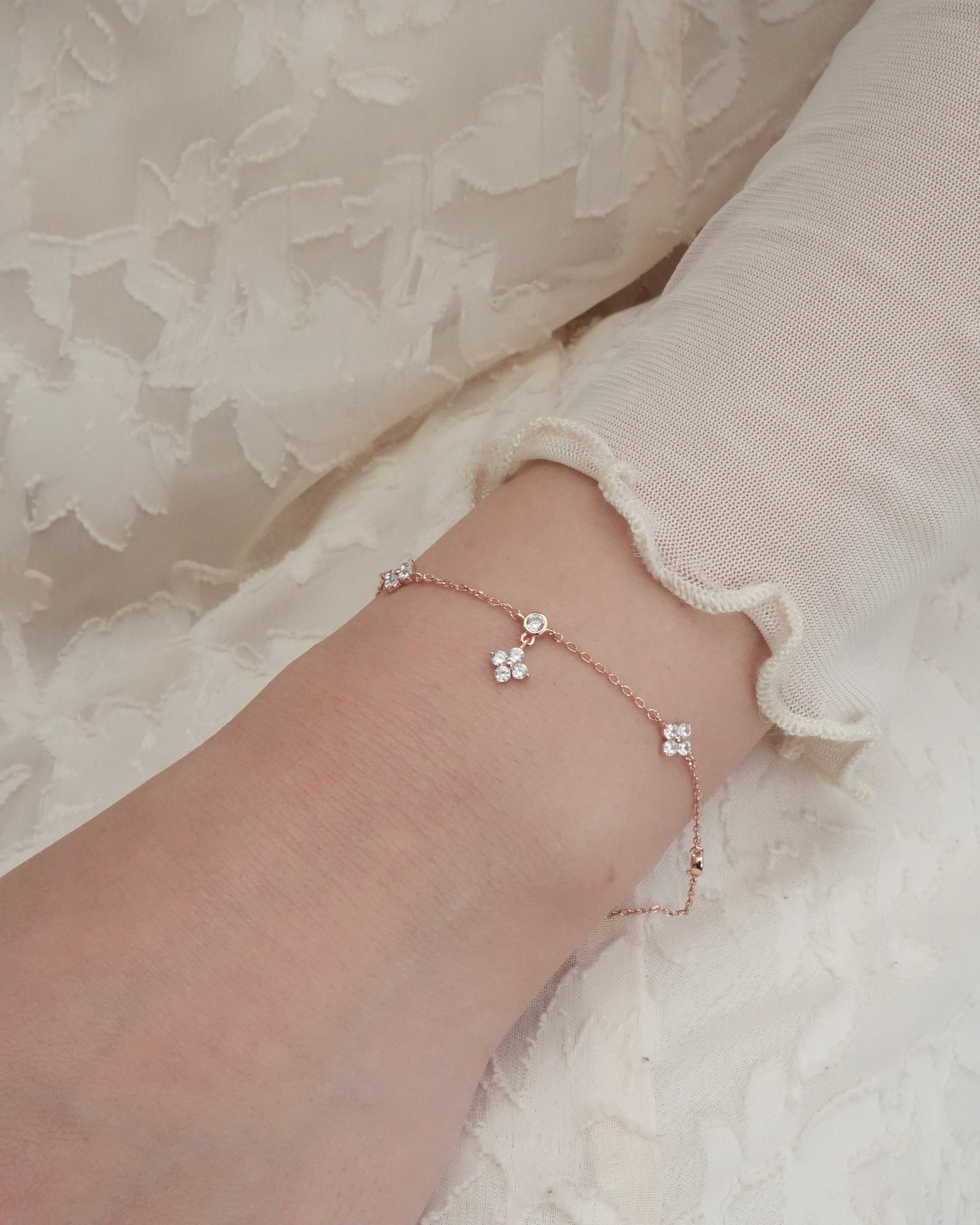 zir clover bracelet