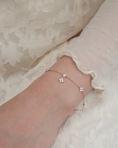 zir clover bracelet