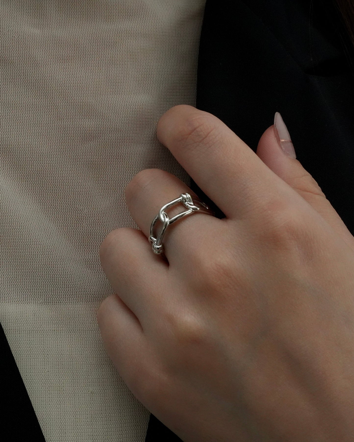 twist chain nuit ring