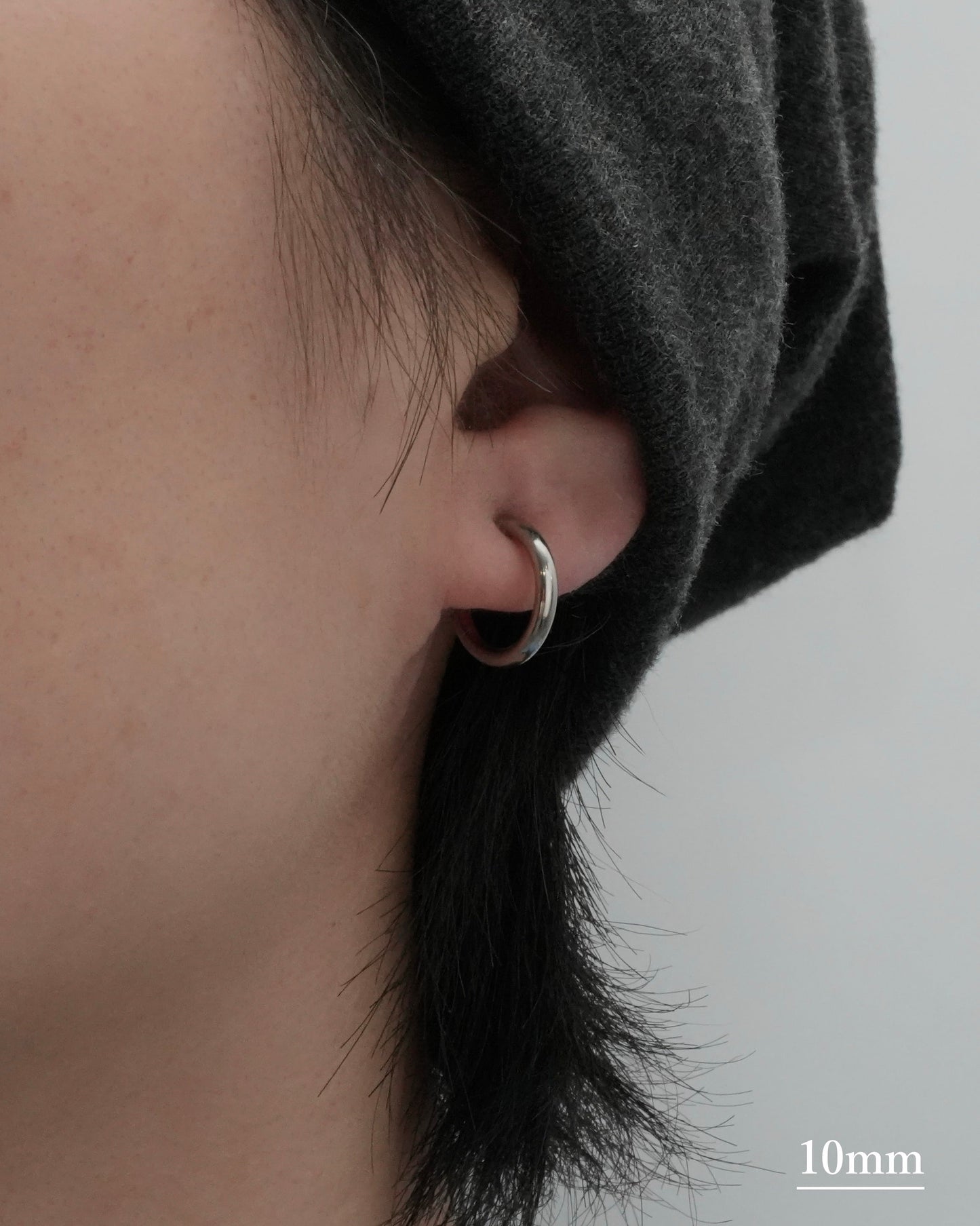 minimal hoop stainless earring (stainless steel)