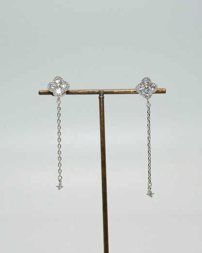 clover chain magnetic earring