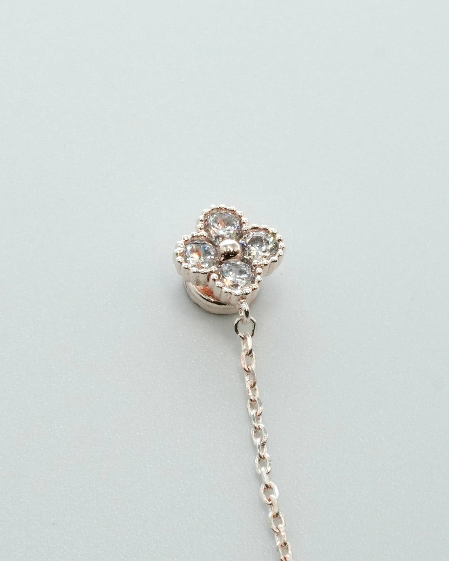 clover chain magnetic earring