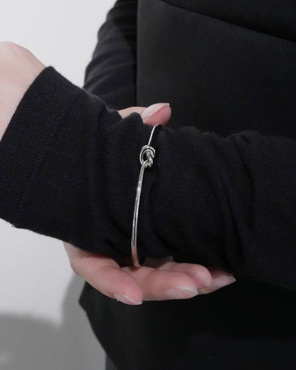 knot stainless bangle (stainless steel)