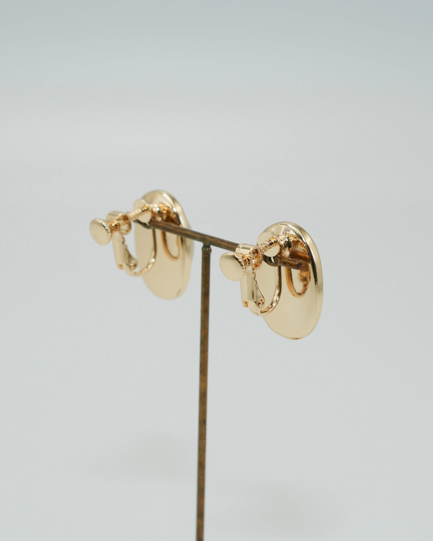 pure glow clear earring