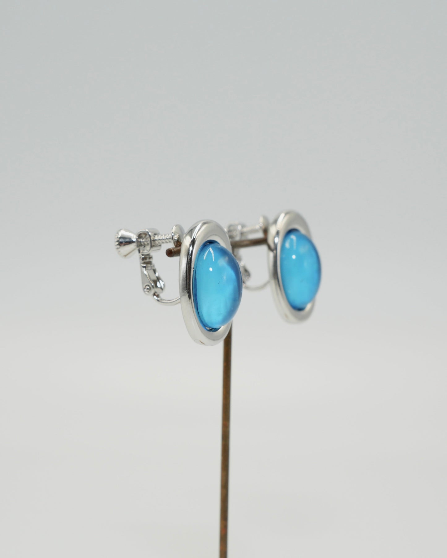 pure glow clear earring