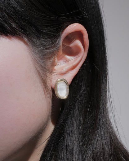 pure glow clear earring