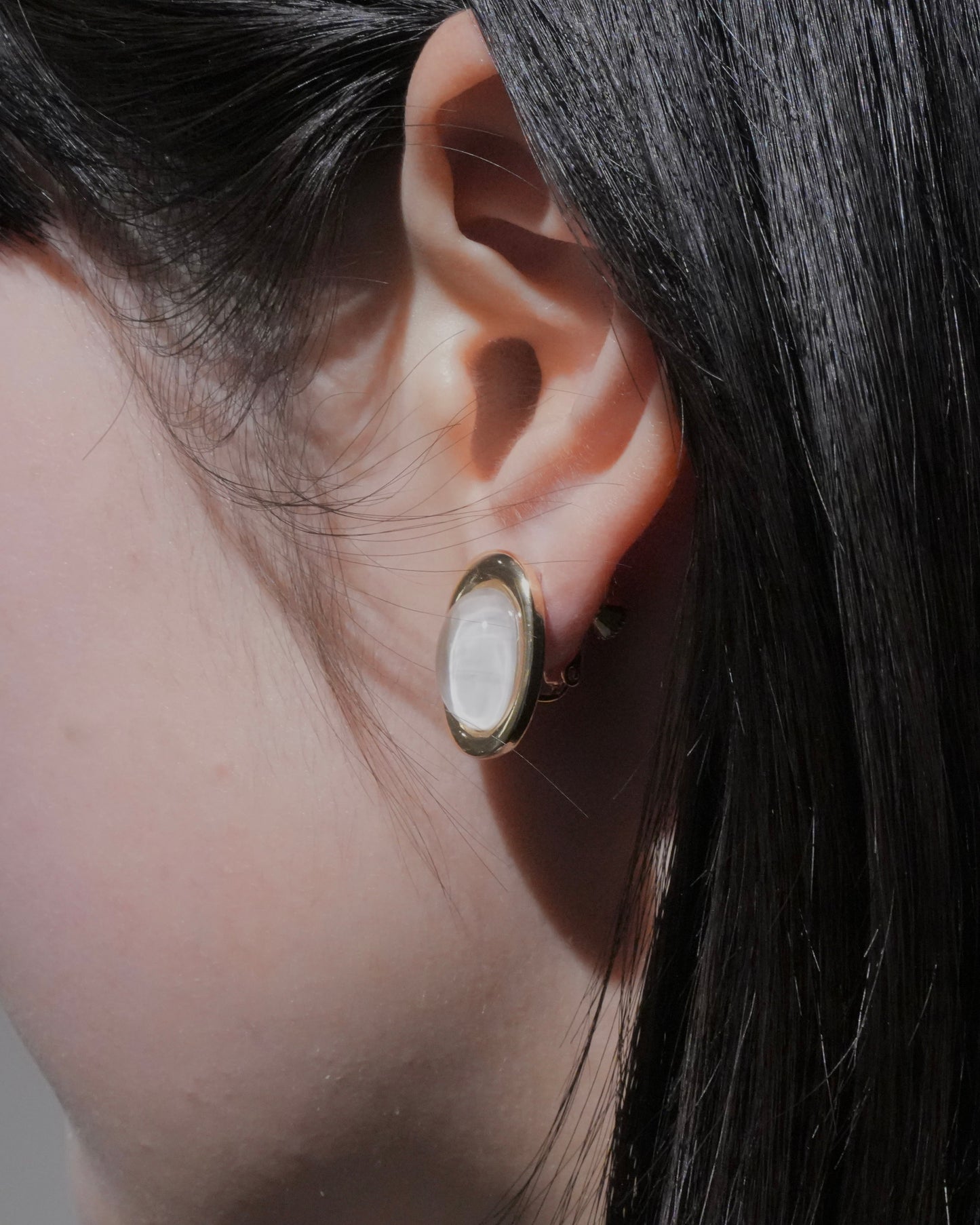 pure glow clear earring