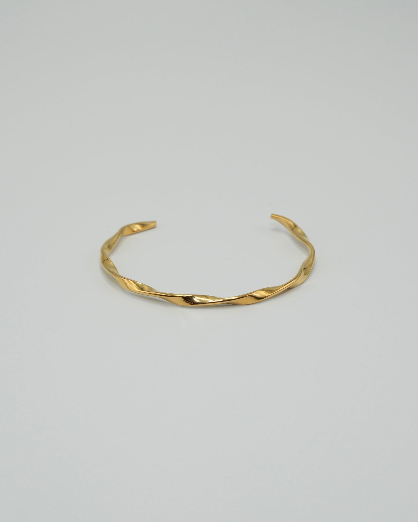 twist line stainless bangle (stainless steel)