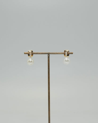 zir line pearl drop pierce