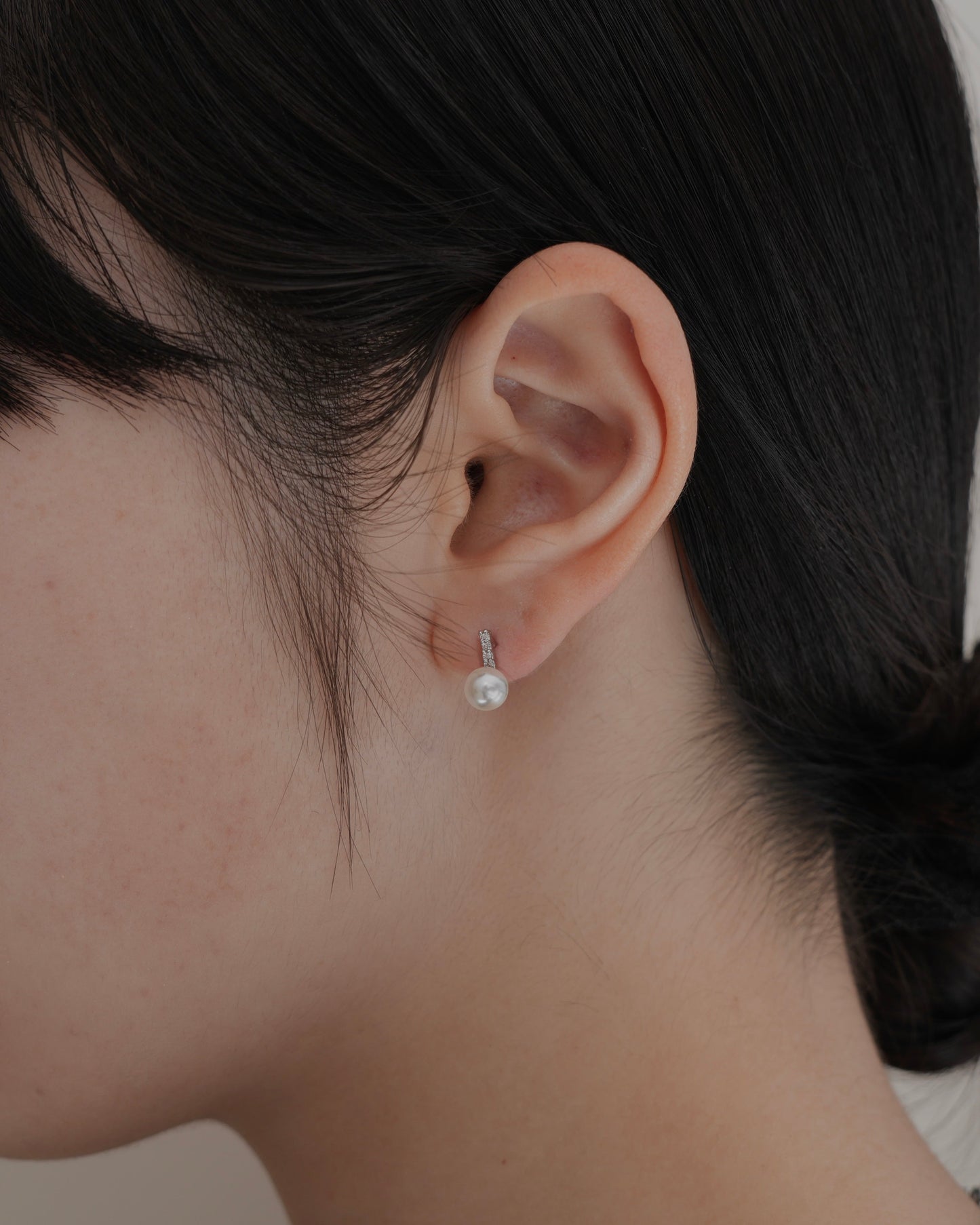 zir line pearl drop pierce