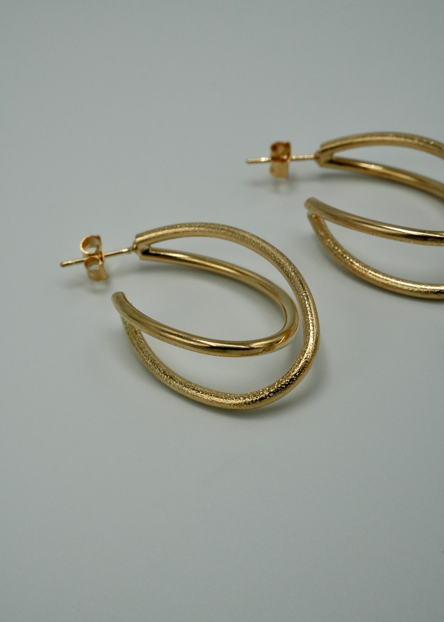 crossed rings pierce