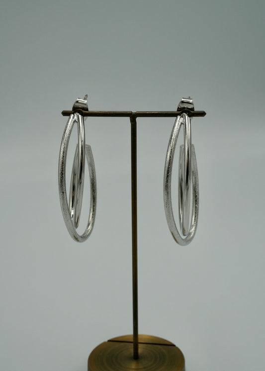 crossed rings pierce