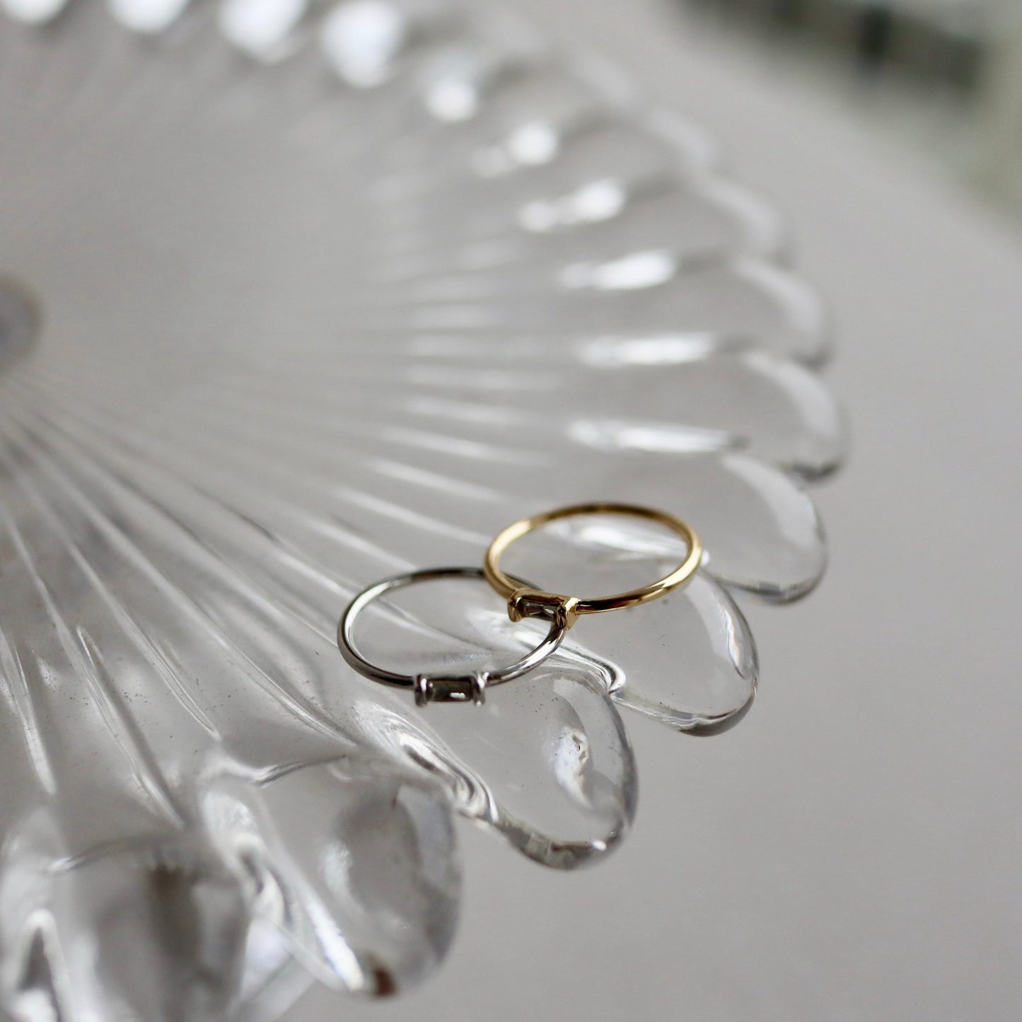 dot bijou ring