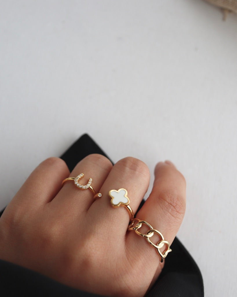 color clover ring