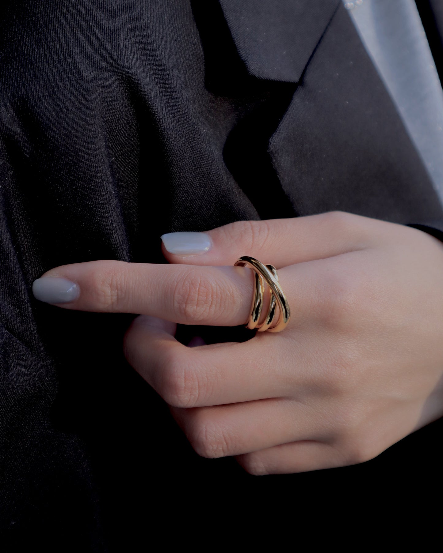 cross line ring