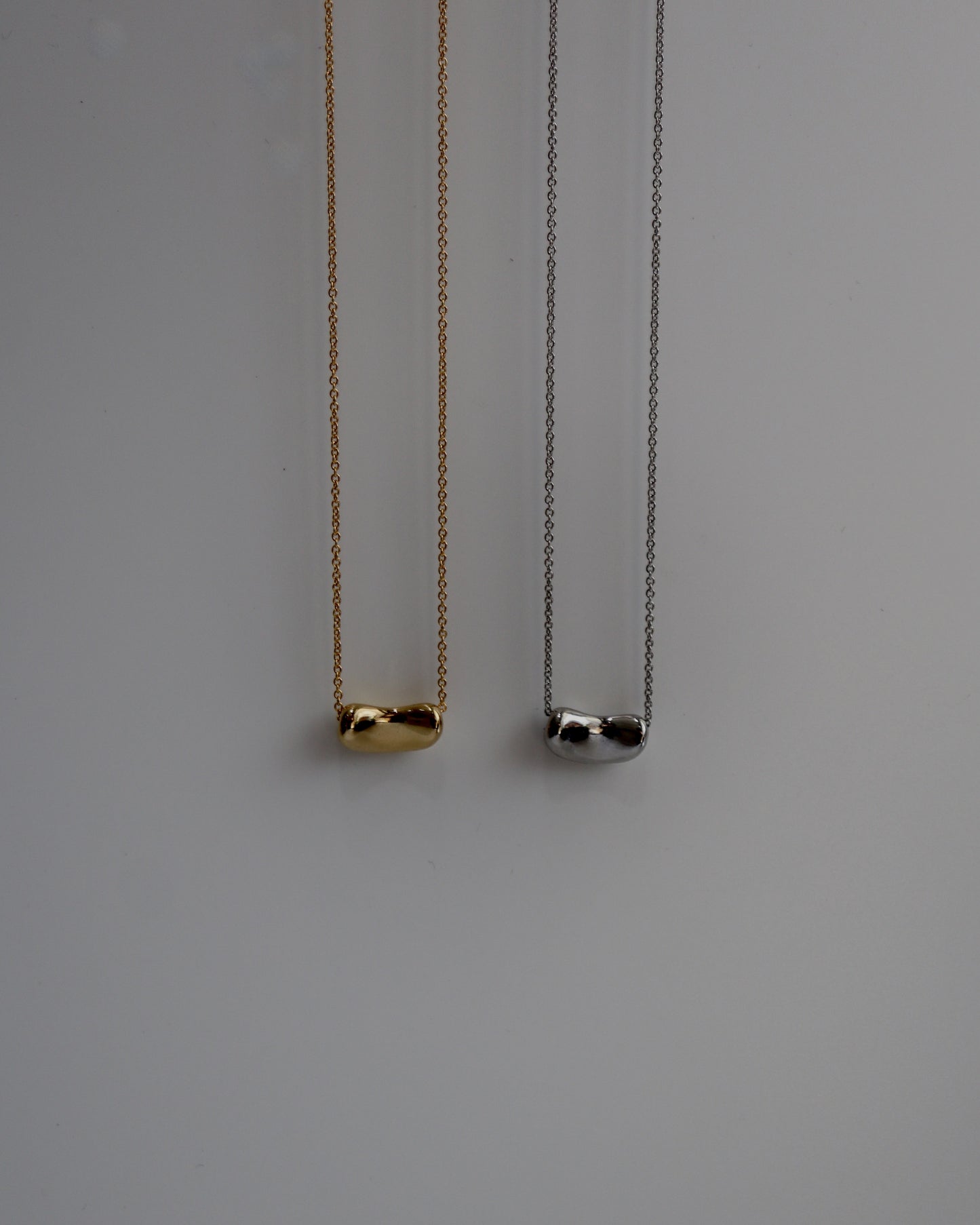 flat beans necklace