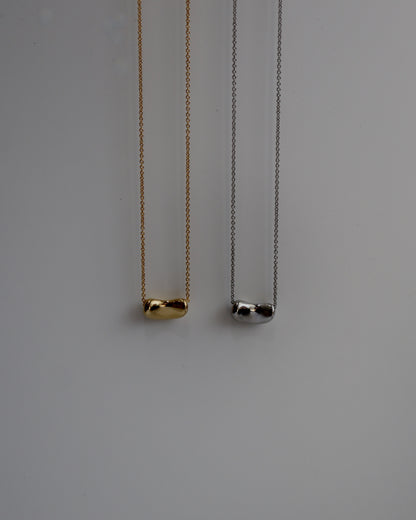 flat beans necklace