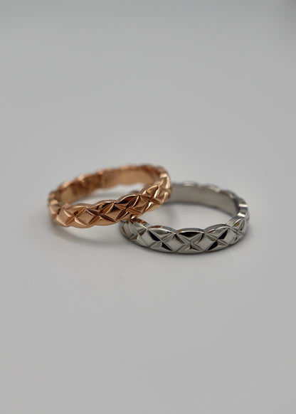 quilting pattern stainless ring