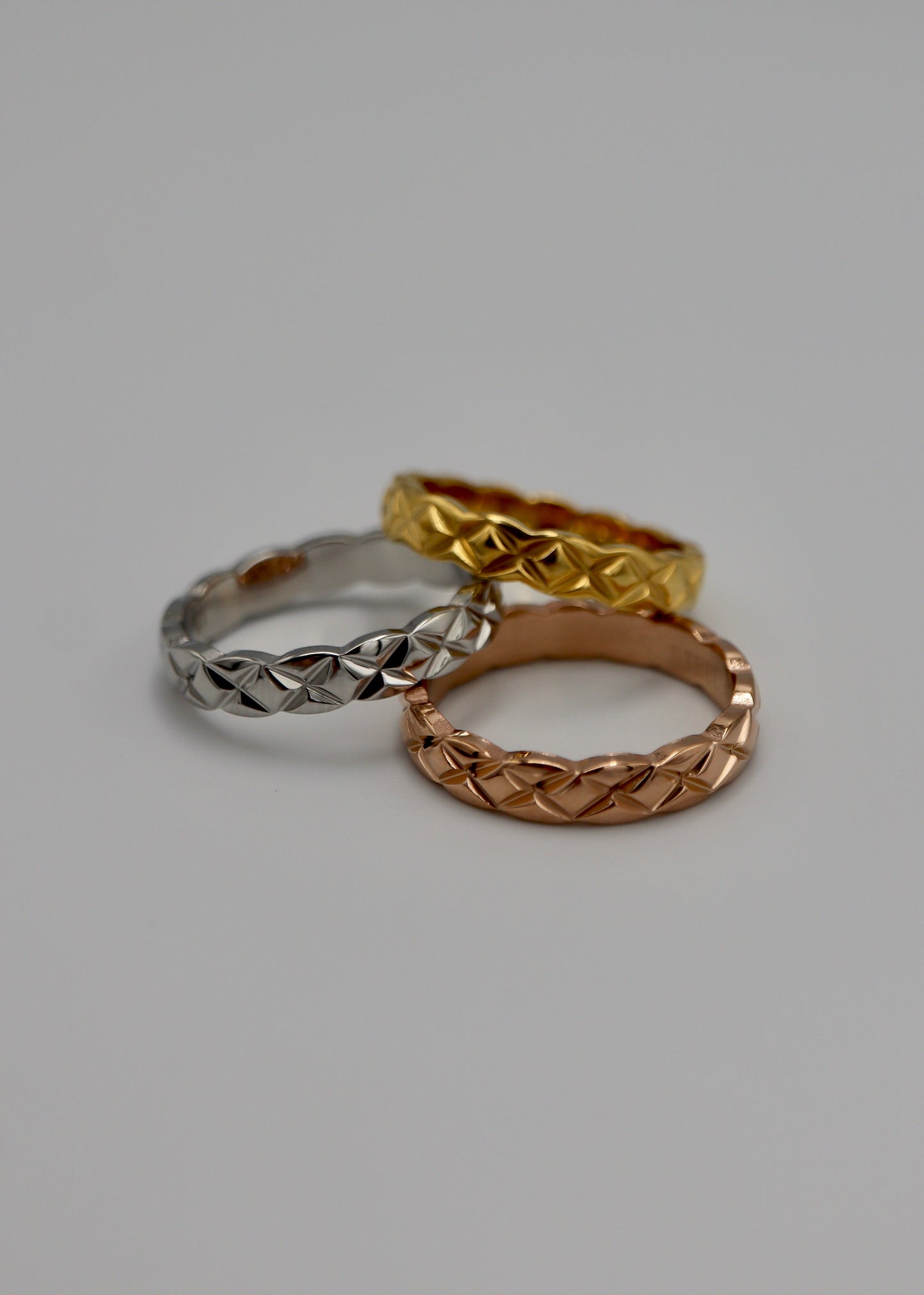 quilting pattern stainless ring
