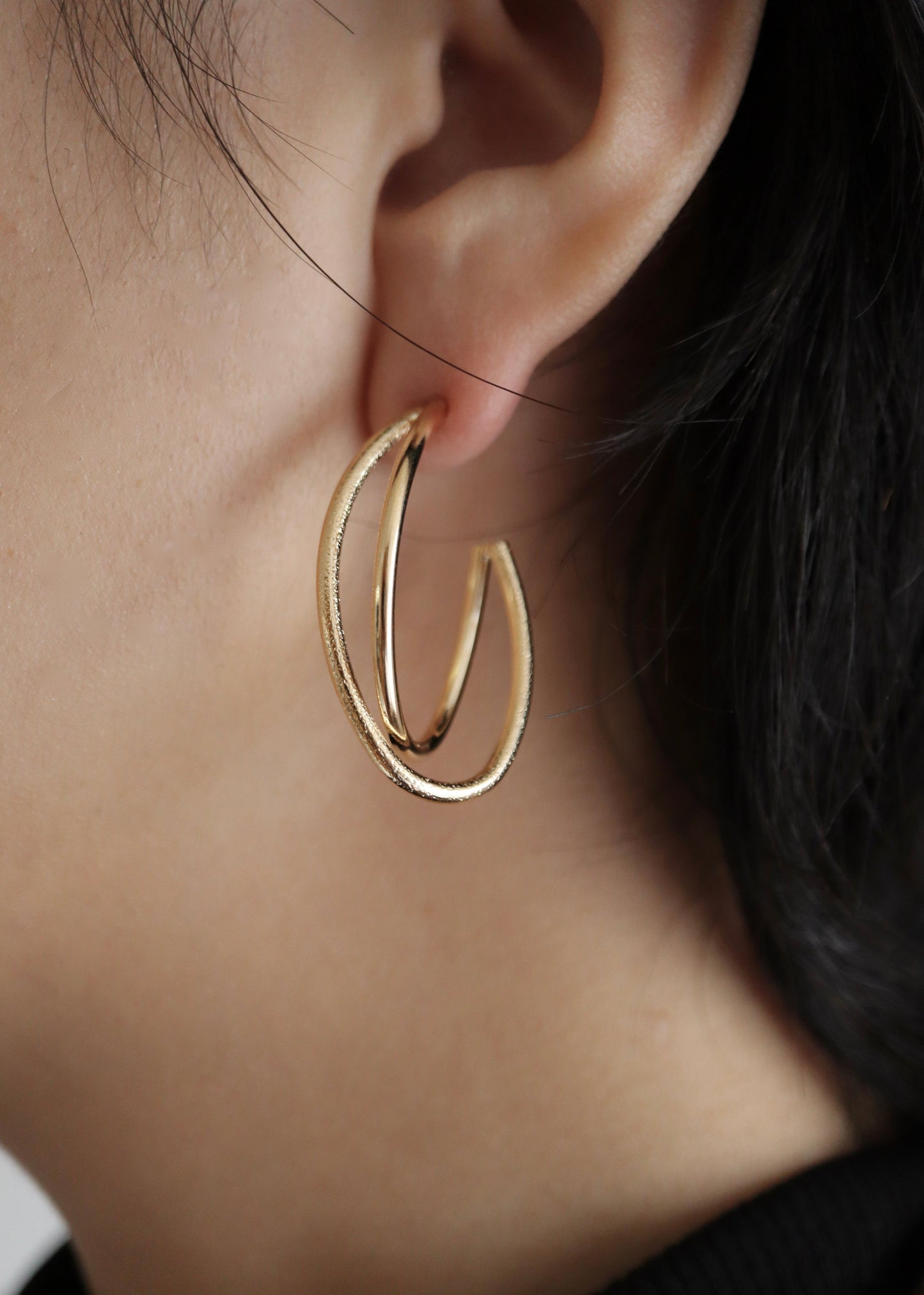 crossed rings pierce