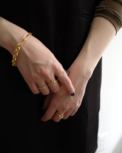 shiny hug ring