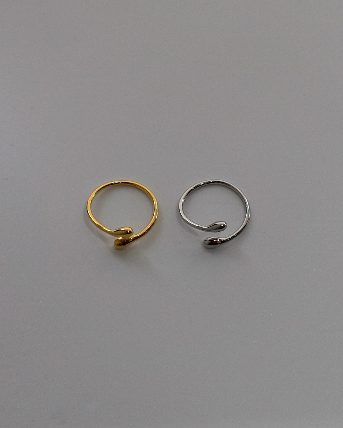 shiny hug ring