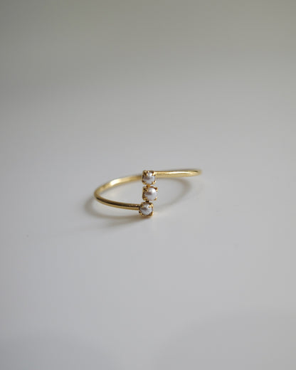 triple small pearl ring
