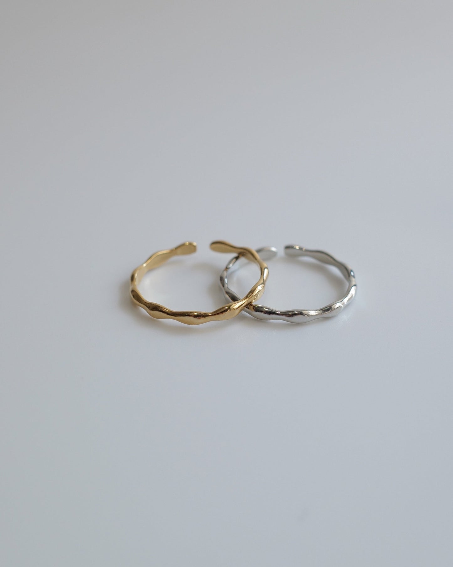 distorted thin ring