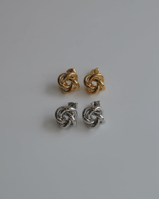 knot pierce
