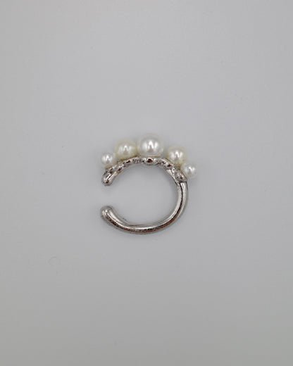 portion pearl ear cuff
