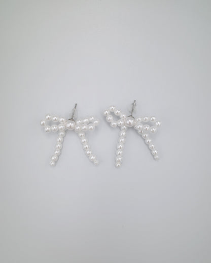 pearl ribbon pierce