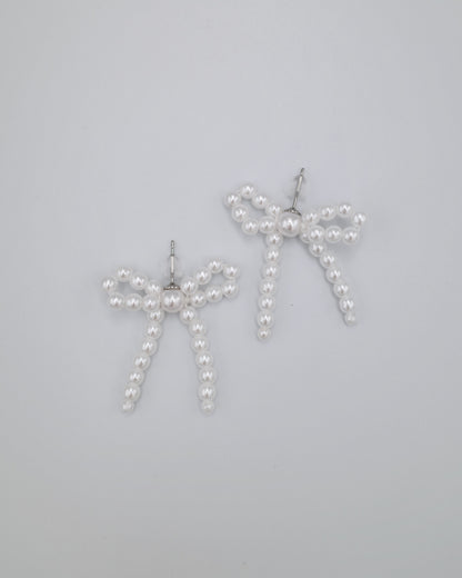 pearl ribbon pierce