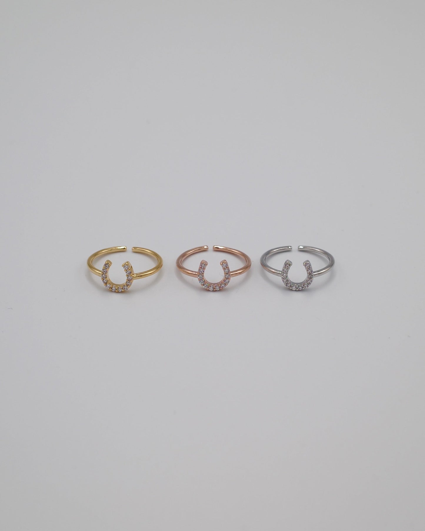 zir horse shoe ring