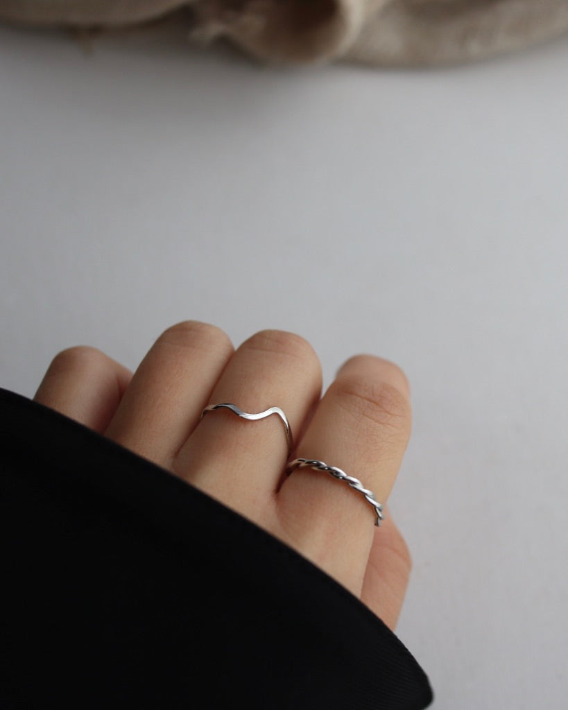shiny twist ring