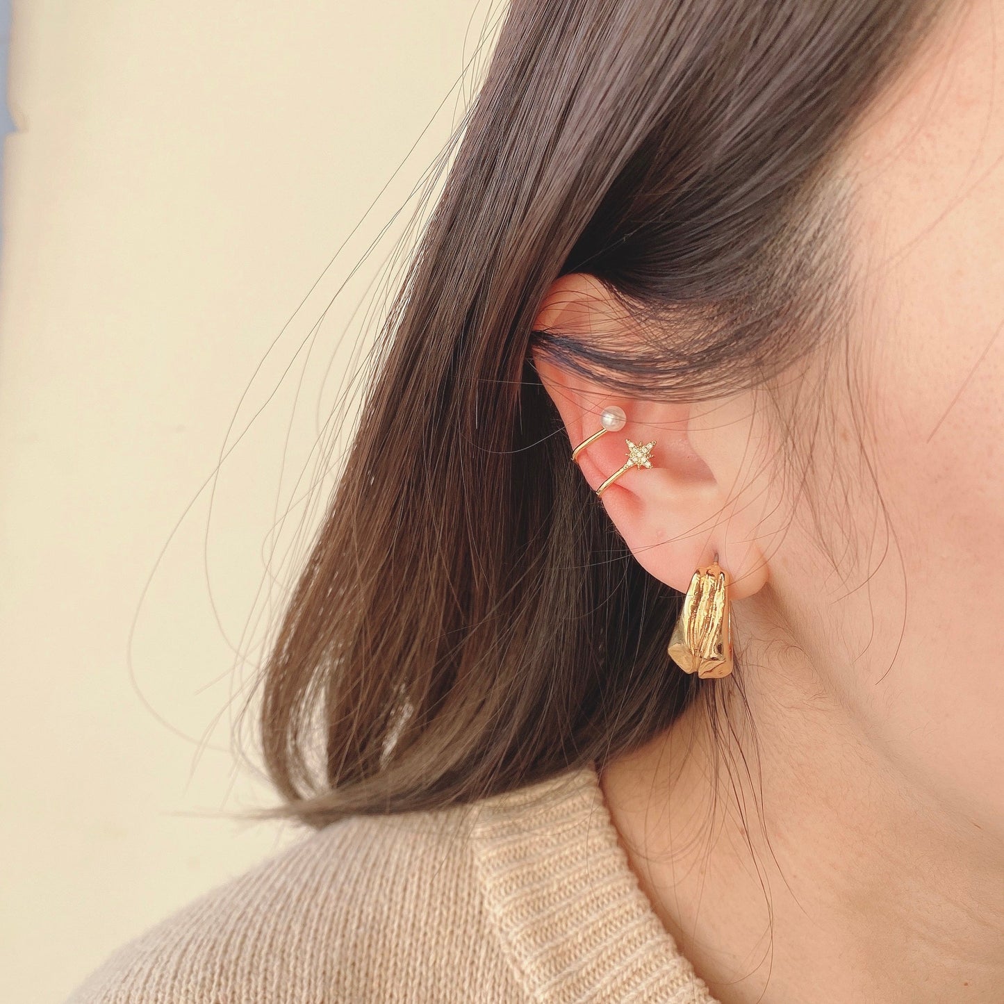 star × pearl ear cuff