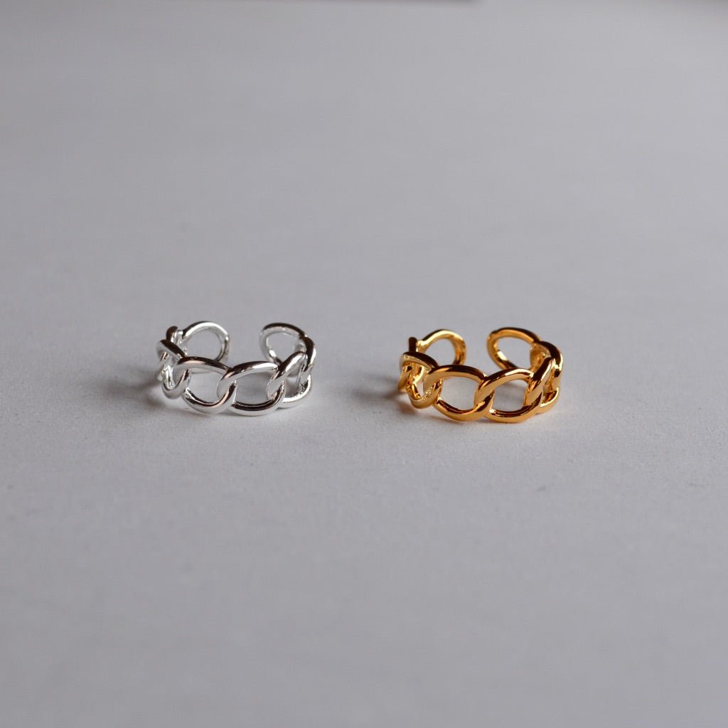gaudy chain ring
